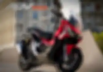 Perbandingan Honda ADV 150 dengan Yamaha NMAX, Beda Konsep Siapa Lebih Unggul?