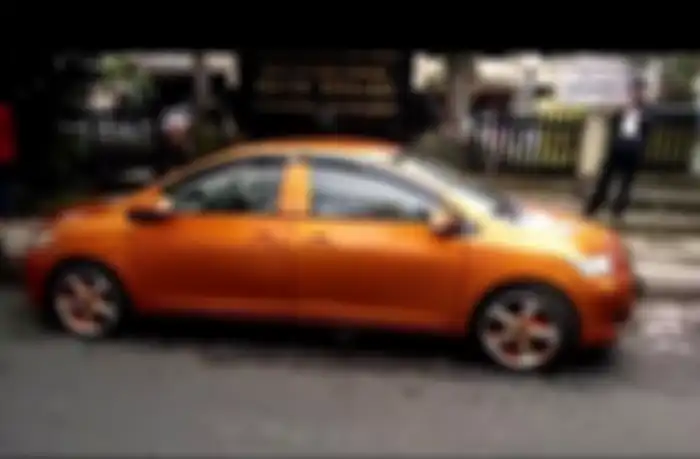 Toyota Vios bermuka dua