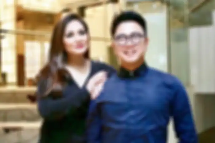 Foto profil Fiky Muliandhany disorot netizen. Sebelumnya foto manajer Nia Daniaty ini memang tak banyak beredar di media sosial.