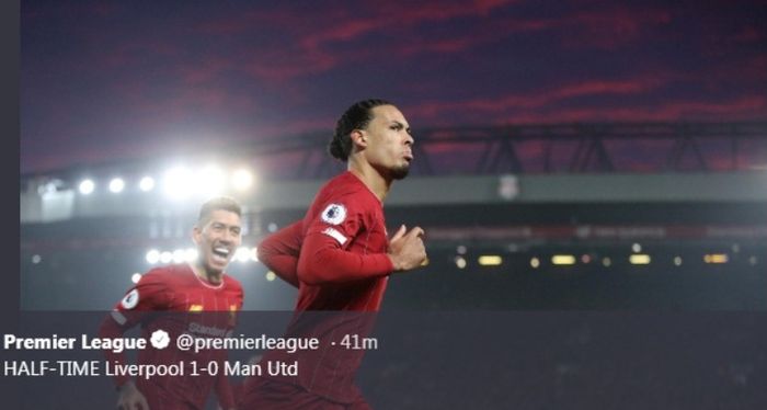 Bek Liverpool, Virgil van Dijk, melakukan selebrasi seusai menjebol gawang Manchester United dalam laga Liga Inggris di Anfield, Minggu (19/1/2020).