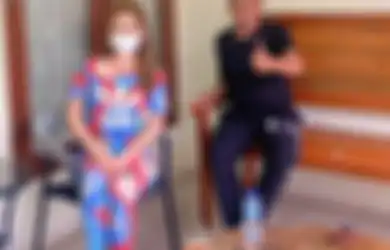 Getir! Foto Tukul Arwana Sulit Makan Sendiri, Vega Darwanti Enggan Tutupi Fakta Sebenarnya