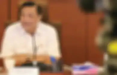 Pemerintah Gonta-ganti Aturan, Luhut Panjaitan Akhirnya Angkat Bicara, Akui Masyarakat Memang Harus Berdamai dengan Corona, Sang Menteri: Kita Memang Belum Ada Pengalaman...