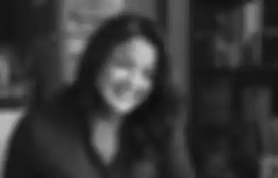 Mulus Lancarkan Aksinya Garong Harta Ibunda Nirina Zubir hingga Kini Punya 5 Cabang Bisnis, Mantan ART Ternyata Sudah Tunjukkan Gelagat Mencurigakan Ini Sejak 2010