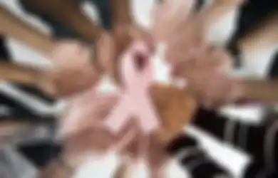Dukung Aksi Pink Ribbon, Kemasan Khusus CHARM Bantu Perempuan Sadar Deteksi Dini Kanker Payudara