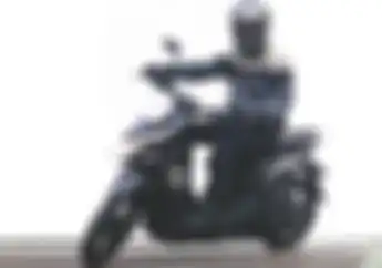 Waspada! Begini Cara Mengendalikan Motor Matik di Jalan Turunan Biar Enggak Nyelonong