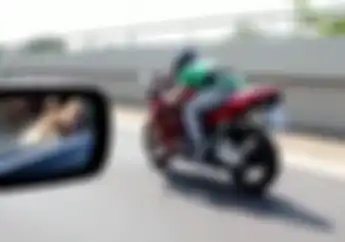 Aib Bikers.. Tampilan Sih Oke Punya, Pas Adu Kebut Bikin Nunduk