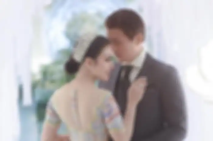 Syahrini dan Reino Barack
