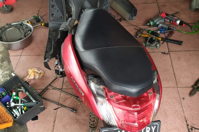 Yamaha NMAX turun mesin