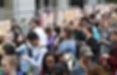 Mendengar Adzan, Ratusan Mahasiswa di Christchurch Berkumpul untuk Mengenang Korban Aksi Teror