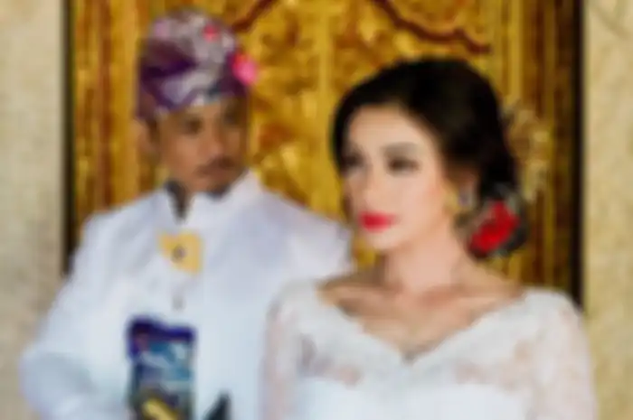 Suaminya Jadi Buah Bibir Lantaran Doyan Bikin Keributan dengan Sederet Artis, Ternyata Ini Sosok Istri Jerinx SID yang Diam-diam Sempat Cicipi Status Janda Kembang di Usia 23 Tahun