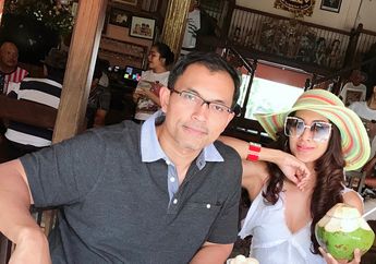 Dulu Ngetop Gegara Bintangi Si Manis Jembatan Ancol, Artis Lawas Ini Curhat ke Mayangsari Soal Dirinya yang Tetap Terjun ke Dapur Meski Dinikahi Pengusaha Properti Tajir: Si Bibi Diah Ini Udah Biasa...