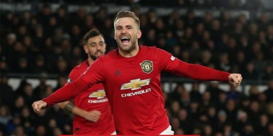 VIDEO - Gol Voli Indah Pantul Tanah Luke Shaw untuk Man United di Piala FA