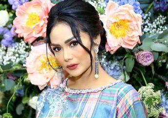 Hatinya Bak Sebening Malaikat, KD Tak Pandang Bulu Lakukan Hal InI untuk Gereja Umat Kristiani di Malang, Langsung Tuai Pujian Selangit: Mau Nangis, Mimi Terima Kasih...