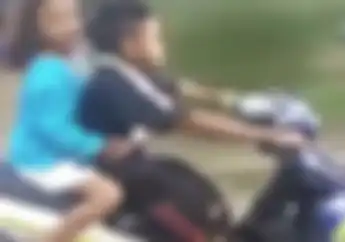 Video : Mau Kemana Tong? Belum Punya SIM Udah Bawa Motor Beginian