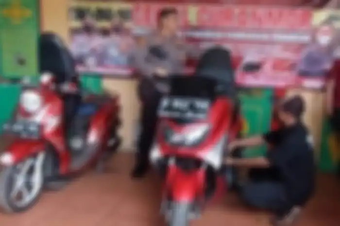Yamaha NMAX aman parkir di depan rumah pasang tombol ajaib prosesnya cuma 10 menit.