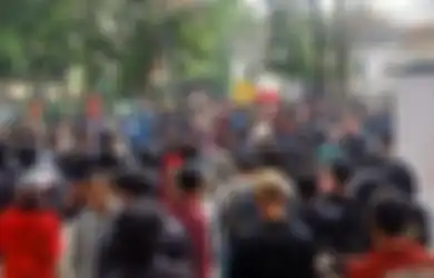 Unjuk Rasa Tolak PPKM Lanjutan di Bandung Ricuh, Ojol Minta Buka Jalan, Pelajar SMA dan Pengangguran Paling Banyak Tertangkap