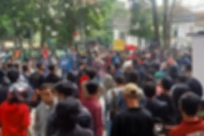 Unjuk Rasa Tolak PPKM Lanjutan di Bandung Ricuh, Ojol Minta Buka Jalan, Pelajar SMA dan Pengangguran Paling Banyak Tertangkap