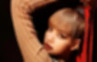 Rambut Lisa di MV Money Bermasalah sampai Disebut Perampasan Budaya!