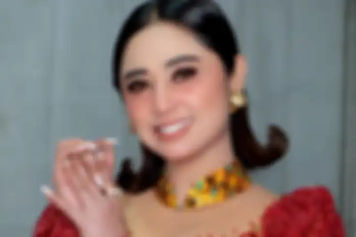 Dewi Perssik