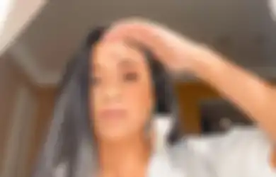 Innalillahi Wa Inna Ilaihi Rojiun, Pemeran Miss Kiki Ikatan Cinta Menangis Melihat Orang Terdekatnya Tertunduk Lesu di Depan Pusara: Kamu Kuat De...