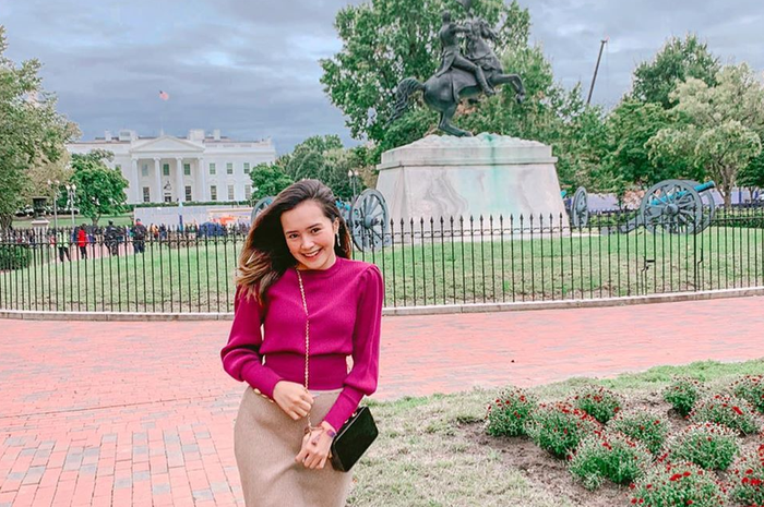 OOTD Beby Tsabina saat liburan di Amerika.