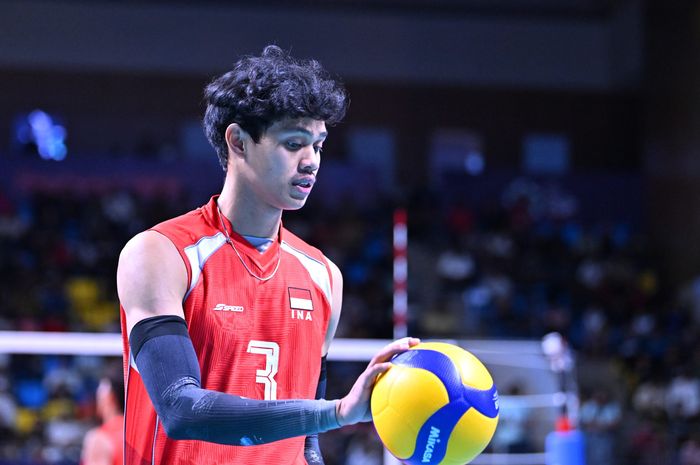 Boy Arnez Arbi meraih dua penghargaan sekaligus best outside hitter dan pemain terbaik atau pemain terbaik usai membawa tim voli nasional Indonesia menjuarai Piala AVC 2026.