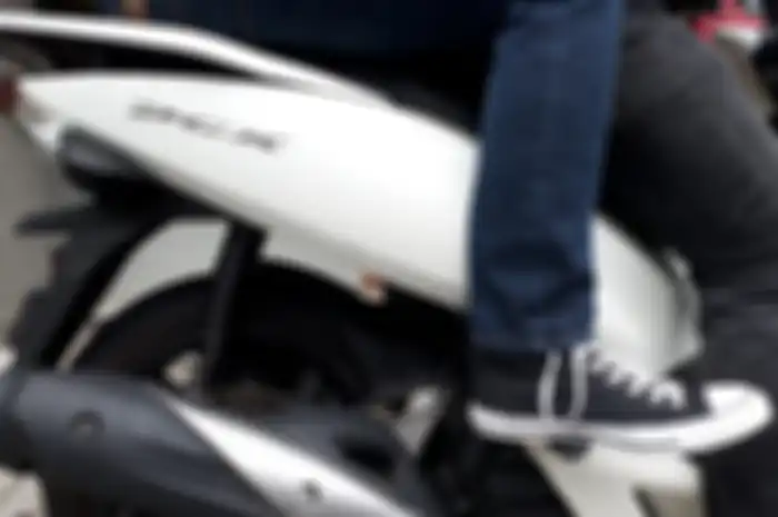 Tampilan sok belakang pcx saat posisi berboncengan