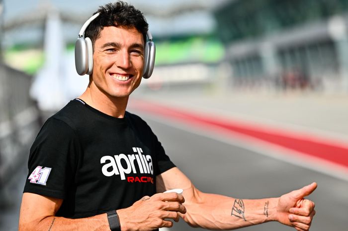 Pembalap tim Aprilia Racing, Aleix Espargaro pada sesi tes Pramusim MotoGP Sepang 2023 pada 10-12 Februari 2023