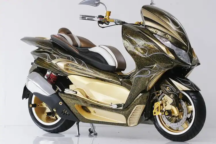 Mewah! Honda PCX 150 Blink-blink Bodinya Makin Lebar, Kaki-kaki Berubah Total