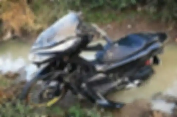 Honda All New PCX 150 nyebut ke got