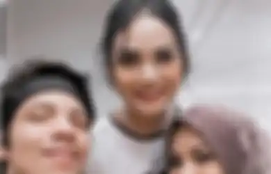 Penuhi Janji Sambangi Kediaman KD Usai Beritahu Kabar Kehamilan Aurel Hermansyah, Atta Halilintar Mampu Cairkan Suasana hingga sang Mertua Nampak Semringah!
