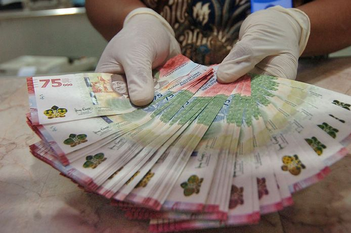 Horeee bantuan pemerintah Rp 2,4 juta akhirnya diperpanjang sampai 2021, mau dapat BLT ini syaratnya.