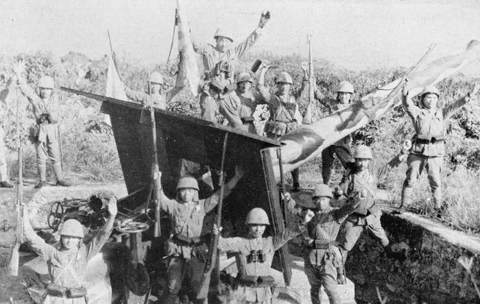 Potret kebahagiaan para tentara Jepang saat berhasil menduduki wilayah Pulau Natal.