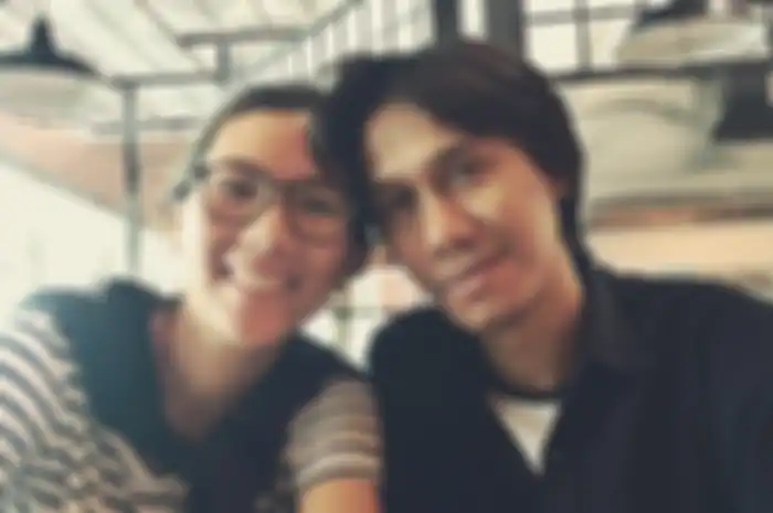 Erros Candra dan Sarah Diorita.