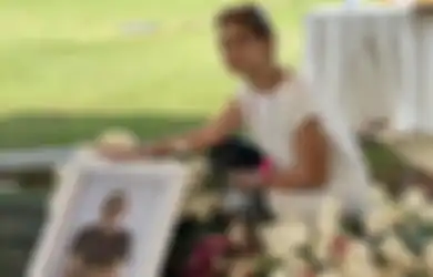 Sempat Vakum dari Dunia Hiburan Pasca Kematian Sang Suami, Joanna Alexandra Kembali Aktif di Media Sosial