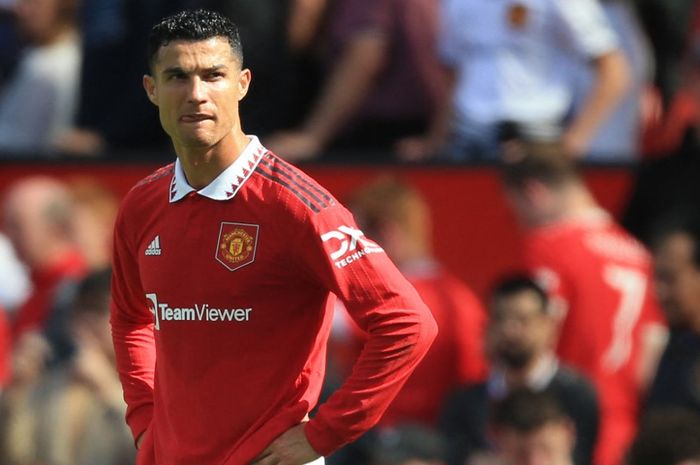 Ekspresi megabintang Manchester United, Cristiano Ronaldo, dalam laga Liga Inggris kontra Brighton and Hove Albion di Stadion Old Trafford, Minggu (7/8/2022).