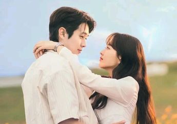 Choi Woo Shik dan Park Bo Young Banyak Berdiskusi untuk Drama Melo Movie, Salah Satunya Kiss Scene!