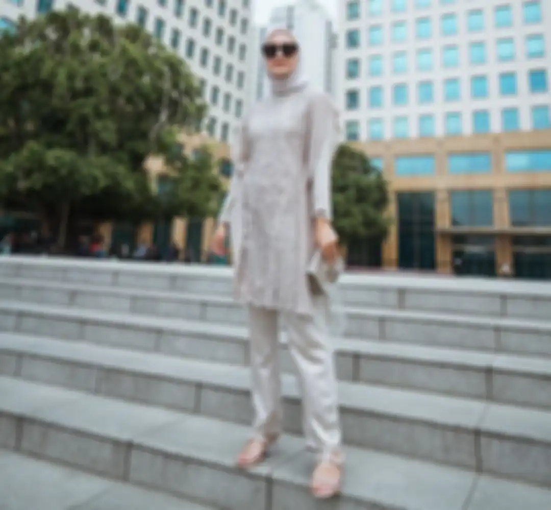 Fashion hijab kondangan dengan celana
