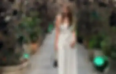 Unggah Momen Vaksinasi Pertamanya di Medsos, Sosok Crazy Rich Indonesia Ini Diprotes Netizen, Wakil Walikota Jakbar: Helena Lim Masuk Prioritas karena Miliki Apotik