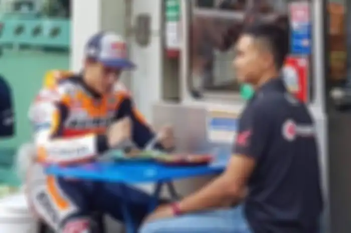 Marc Marquez coba makanan Thailand