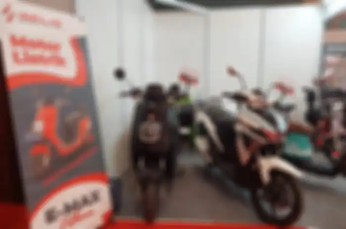 Foto ilustrasi Selis E-Max dan Agats. Simak beberapa merek motor listrik yang dapat insentif Rp 7 juta.