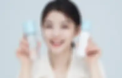 Serupa Tapi Tak Sama, Ini Perbedaan Toner dan Essence. Jangan Salah!