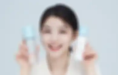 Serupa Tapi Tak Sama, Ini Perbedaan Toner dan Essence. Jangan Salah!