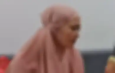 Mantan Suaminya Jatuh Cinta  dengan Wanita Lain, Artis Cantik Ini Pontang Panting Hidup Sendiri hingga Jalani Kemoterapi Usai Diserang Penyakit Mematikan