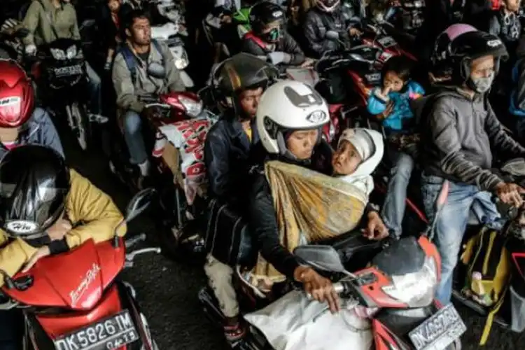 Pulang Kampung Naik Motor Tahun Ini Bakal Melonjak, Efek Mudik Gratis Dihapus dan Waspada Virus Corona