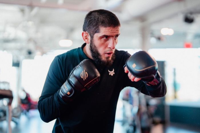Kondisi Islam Makhachev jelang duel di UFC 311 dikuak oleh manajernya, Ali Abdelaziz.