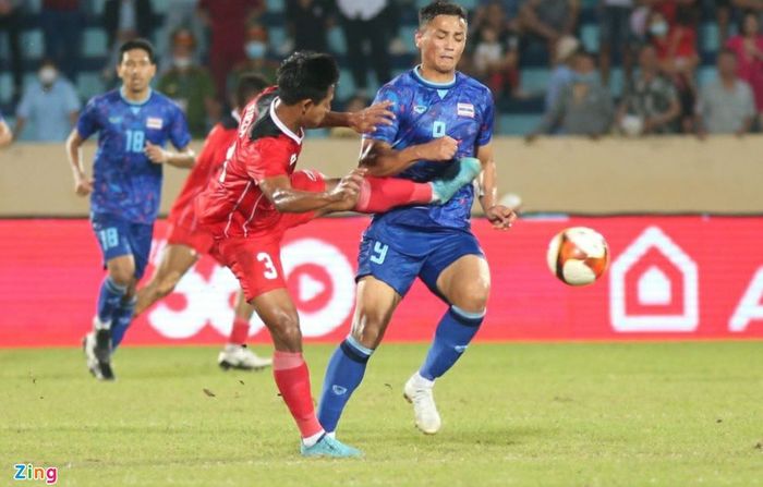 Tekel brutal Firza Andika terhadap pemain Thailand (19/5/2022). 