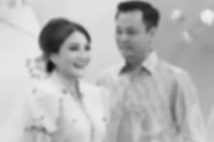 Kiki Amalia dan calon suami, Agung Nugraha.