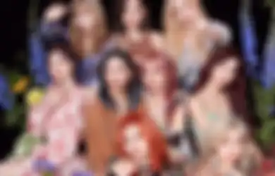 TWICE Akan Gelar Konser Online 'Beyond LIVE - TWICE: World in A Day'