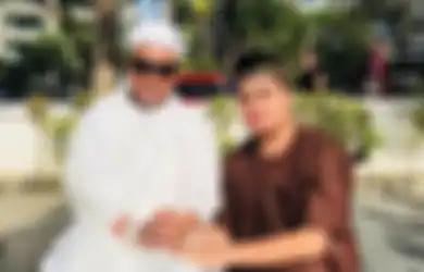 Anak Arifin Ilham Unggah Ungkapan Sedih Saat Ayahnya Meninggal, Ini Hal yang Perlu Kita Lakukan Ketika Orangtua Meninggal! 